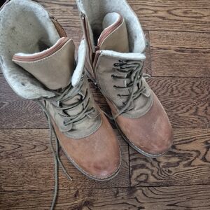 Royal Canadian Boat Waterproof